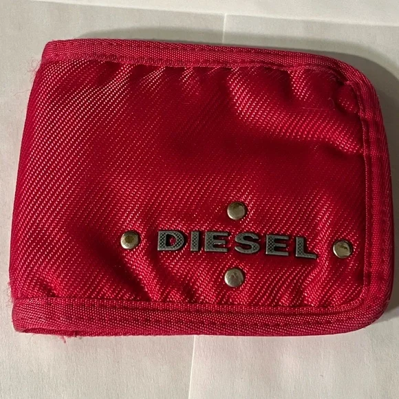 Diesel Fuchsia Wallet - Picture 7 of 13